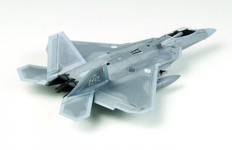 Academy F-22A Raptor 1/72